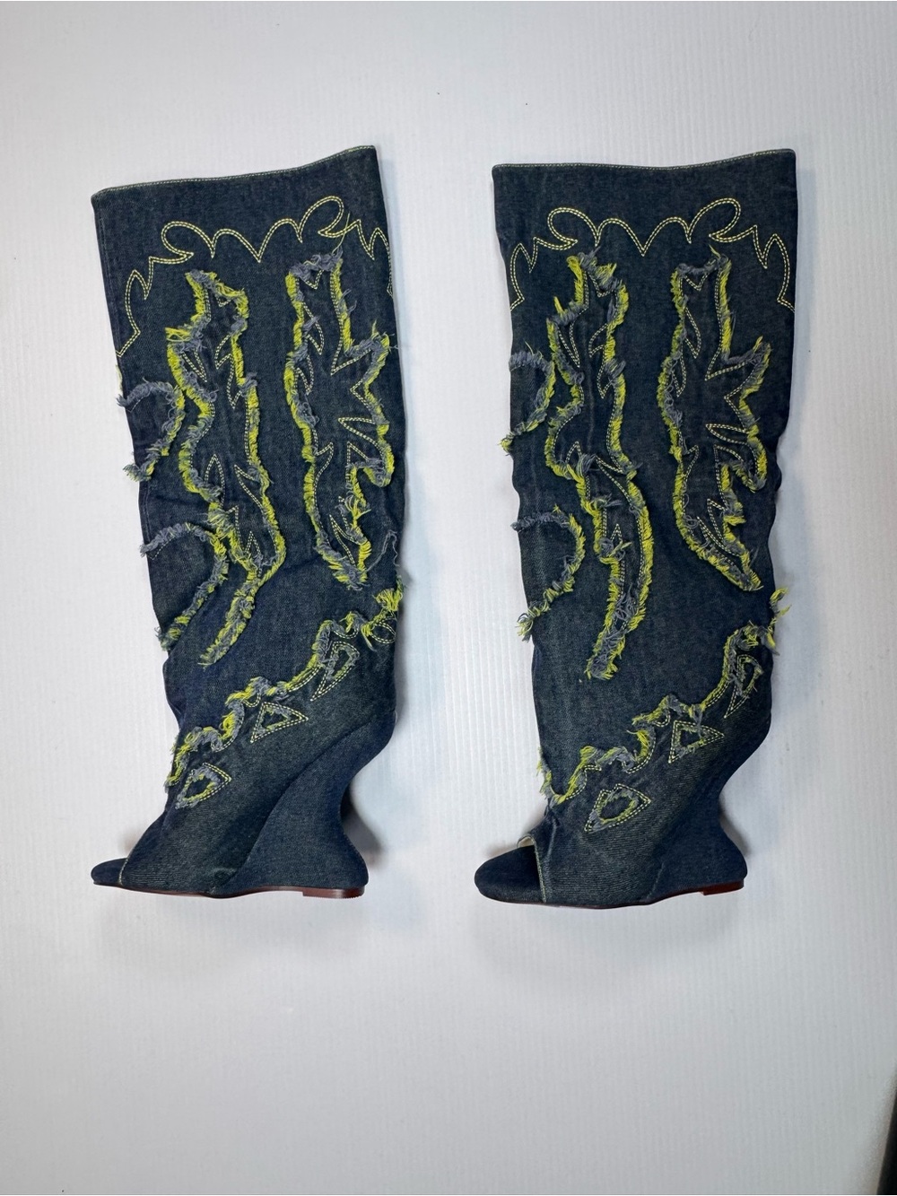 🔥 NWT AKIRA Vianca Green Multi Denim Open-Toe Boots 🔥 sizes 6- 11 - Picture 3 of 6